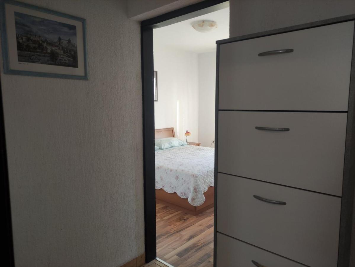 Budimir1 Apartment Cres